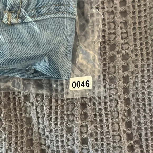 High Waisted Jean Shorts - Size 30 - Picture 7 of 7